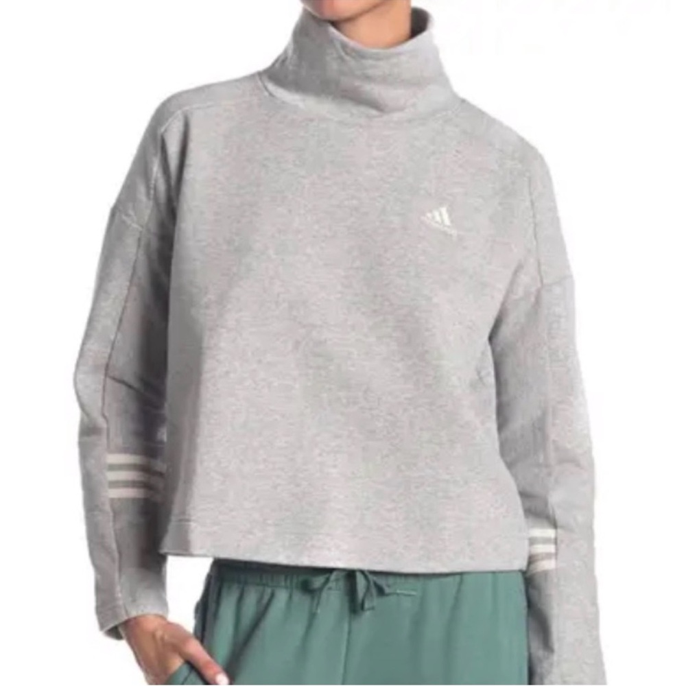 New without tags! Womens size Large Adidas Mock Neck Back zip Gray